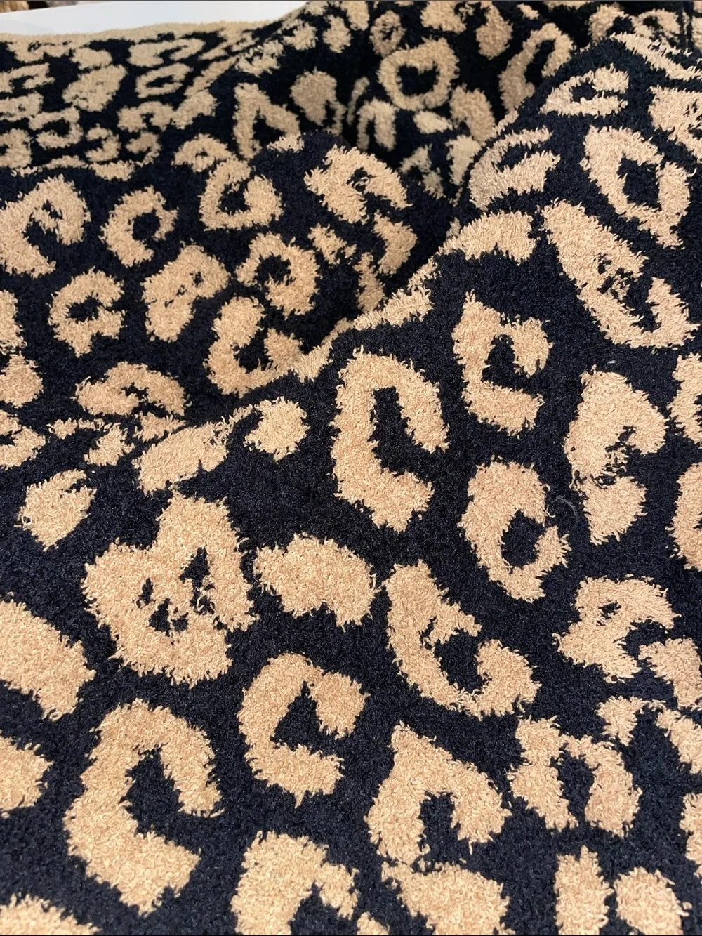 Barefoot Dreams In the Wild Throw Camel/Black blanket